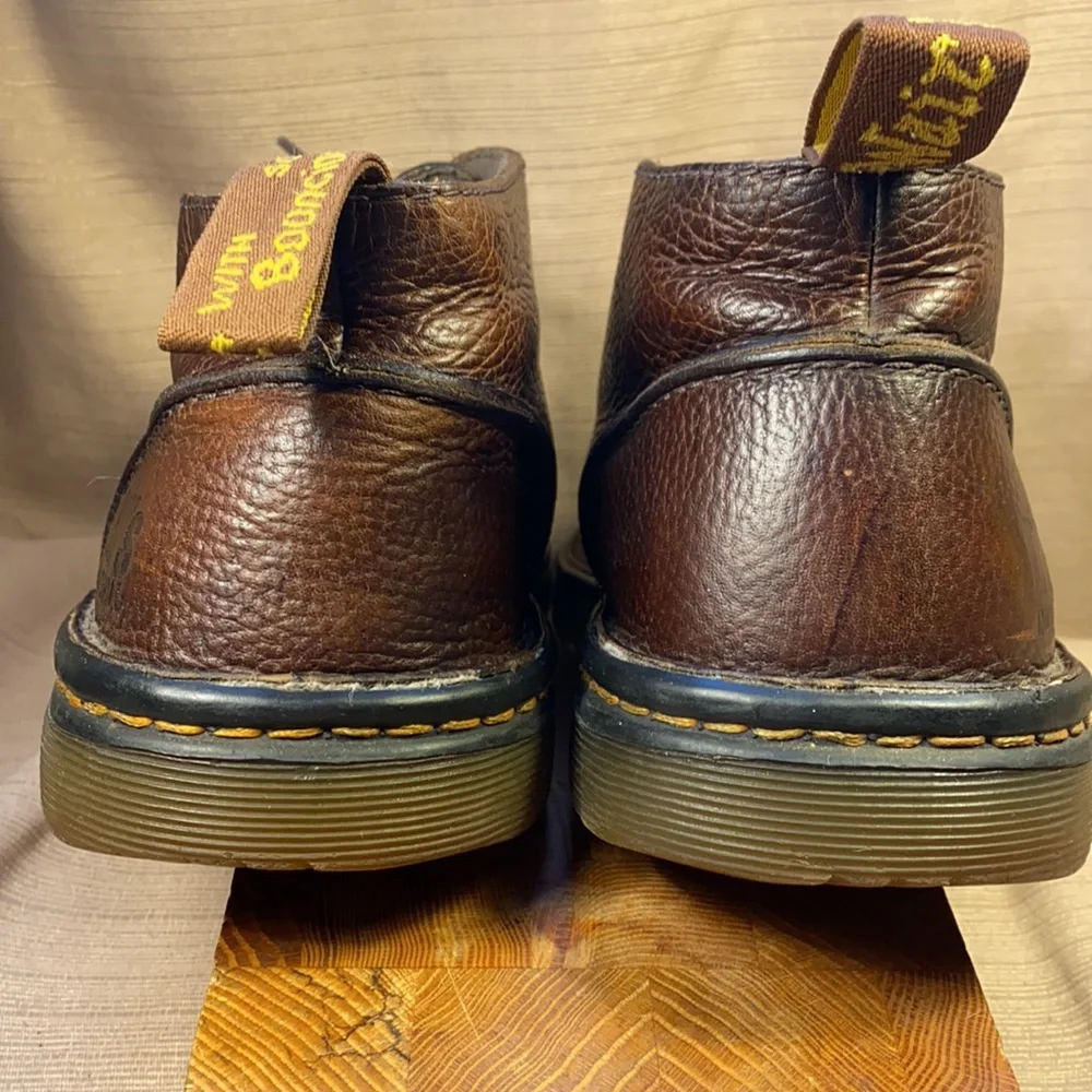 DrMartens leather lace up ankle boots EUC